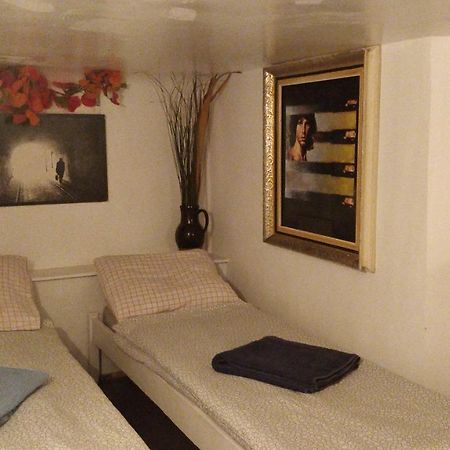 Prague "Above Train Central" Hostel المظهر الخارجي الصورة